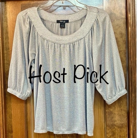 $5 ADD ON with‎ $15+ Bundle Style & Co. Petite Top Silver Metallic Sz LP EUC - Picture 1 of 13